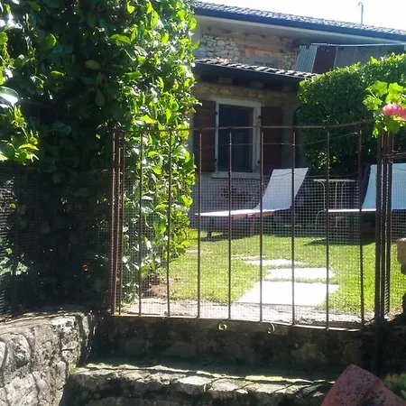 Apartament Modena Costermano