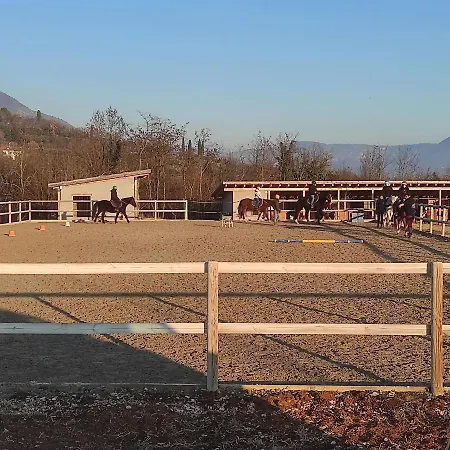 Apartament Modena Costermano